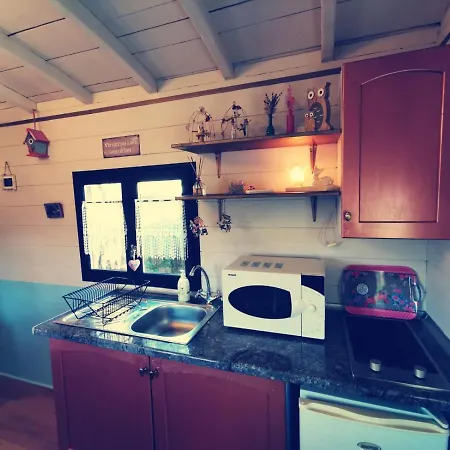 게스트하우스 Juste Par Hasard D Hotes Insolites A 140 M De La 3*