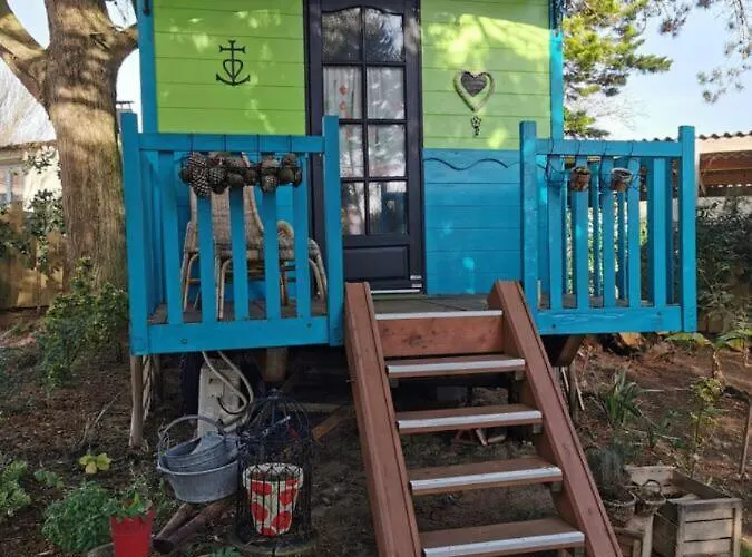 Juste Par Hasard D Hotes Insolites A 140 M De La Saint-Michel-Chef-Chef