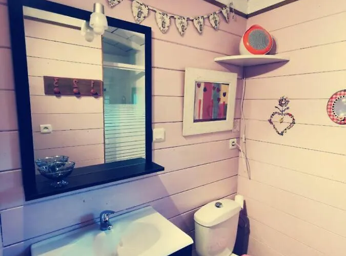 Juste Par Hasard D Hotes Insolites A 140 M De La サン・ミシェル・シェフ・シェフ